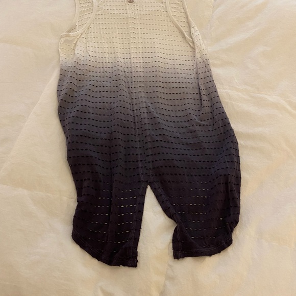 Balance Collection ombré mesh tie back tank top - Picture 4 of 5